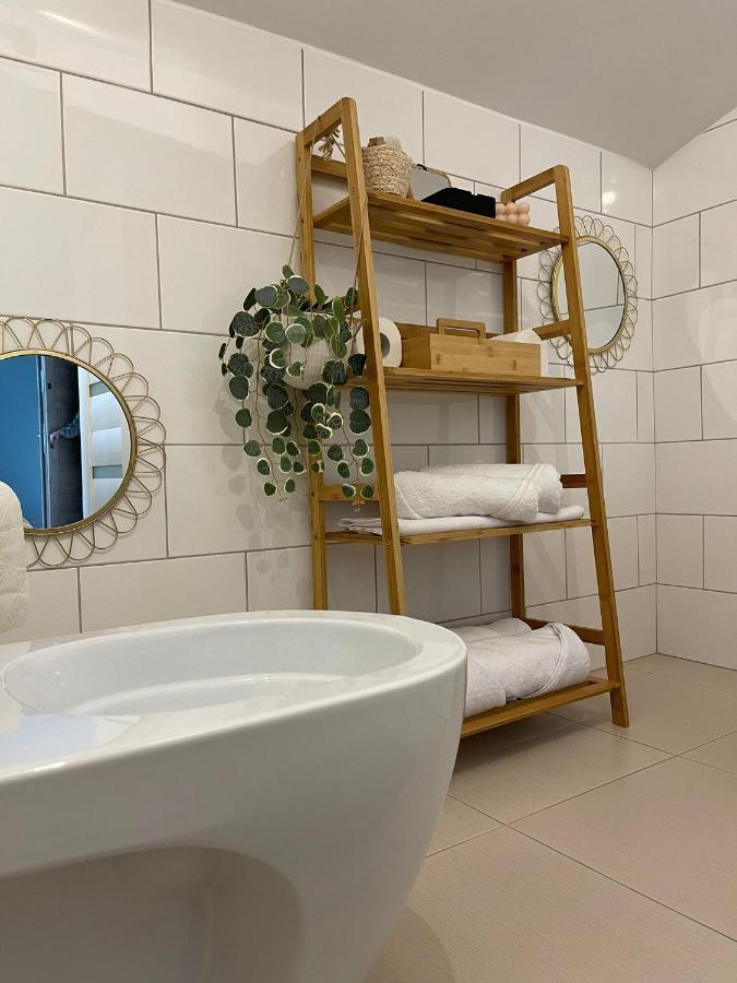 Nova Lake Apartamente ซาตูมาเร ภายนอก รูปภาพ